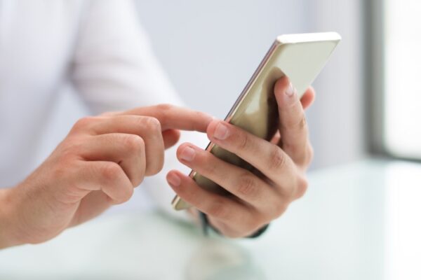 Cómo saber si un contacto bloqueado en WhatsApp me escribió