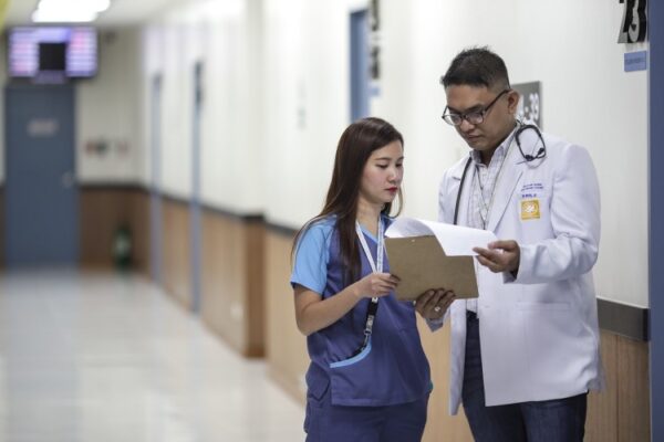 ¿Qué significa CHCM bajo en un análisis de sangre?